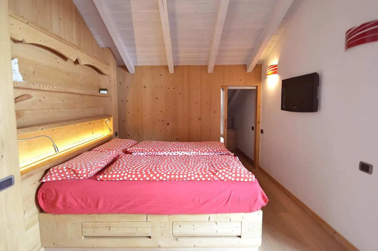 Appartamenti Calanda - Livigno Center 0*,  Italy